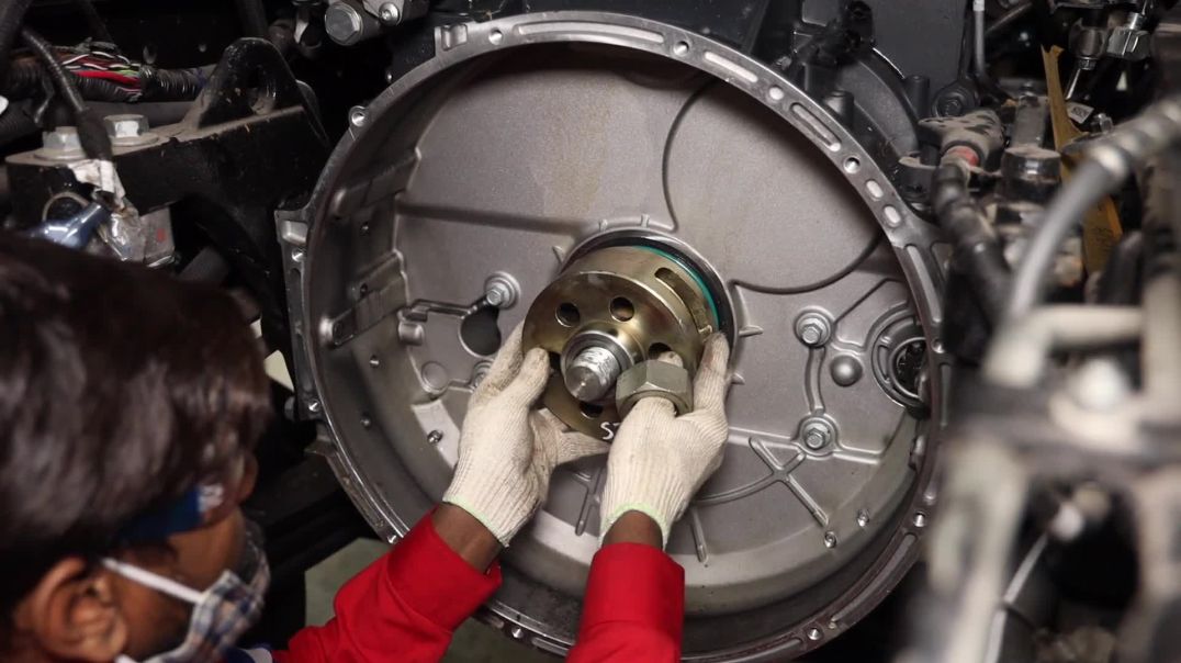 ⁣Vedx8 Engine Crankshaft Rear Oil Seal Replacement Procedure